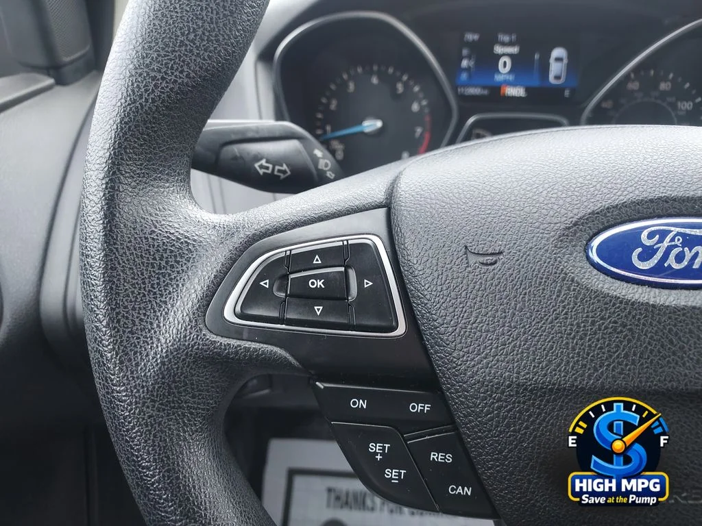 Used 2015 Silver Ford SE image 17