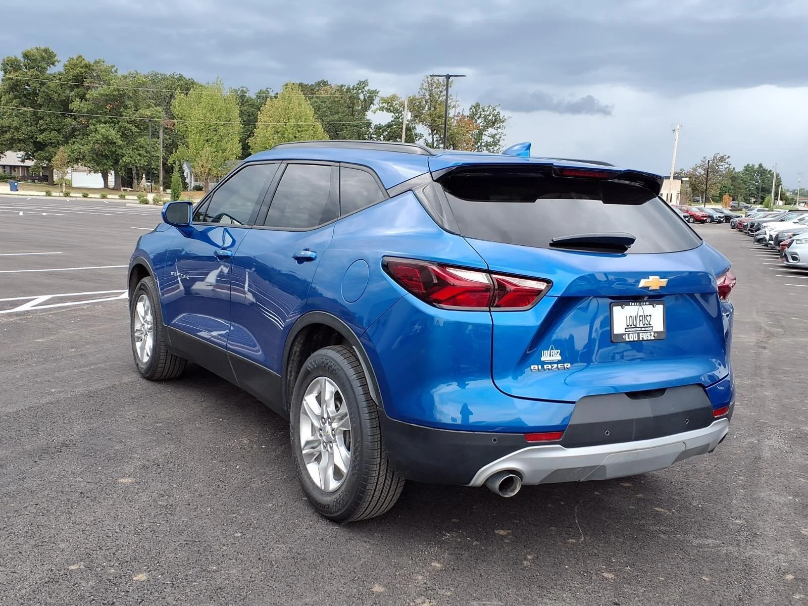 Used 2019 Kinetic Blue Metallic Chevrolet  image 2