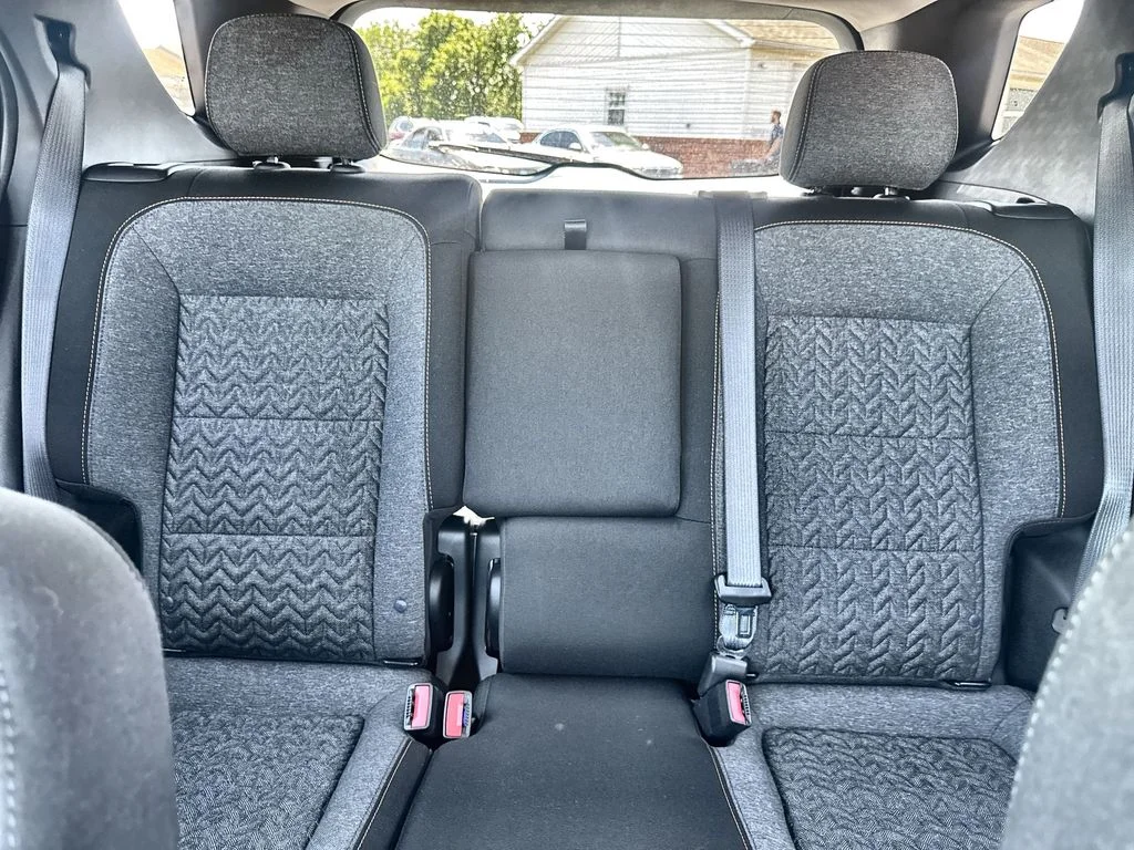 Used 2024 White Chevrolet LT image 21
