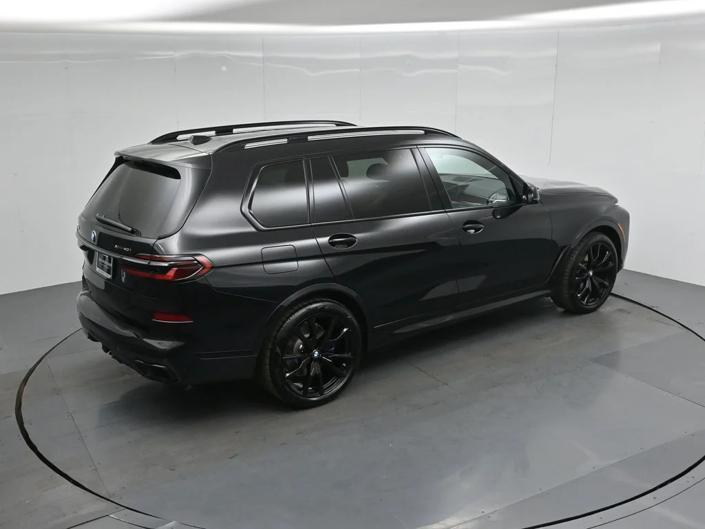 Used 2026 Black BMW xDrive40i image 42