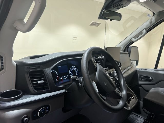Used 2025 White Ford XLT image 9