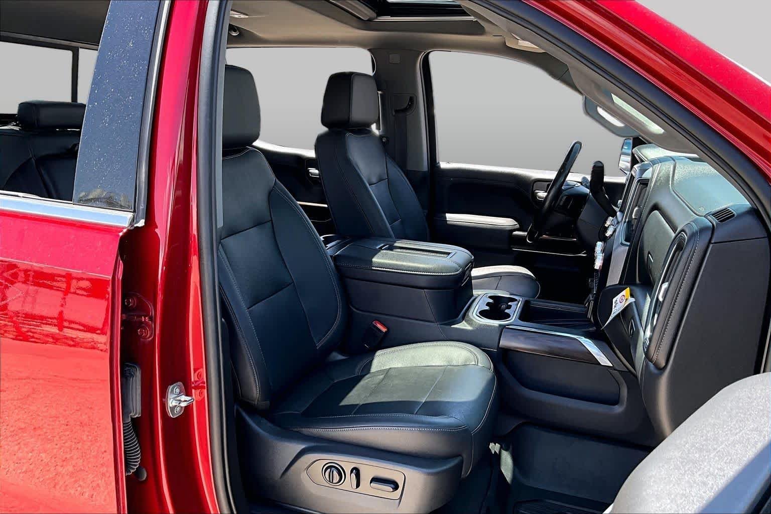 Certified Used 2021 Cayenne Red Tintcoat GMC SLT image 9