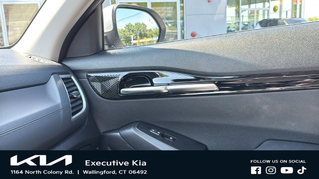 Certified Used 2026 White Kia EX image 19