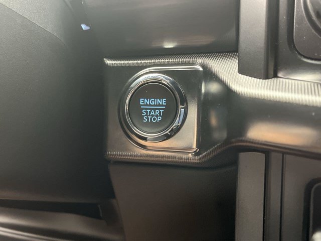 Used 2024 Avalanche Gray Ford LARIAT image 22