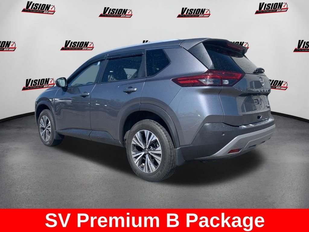 Used 2023 Gray Nissan SV image 4