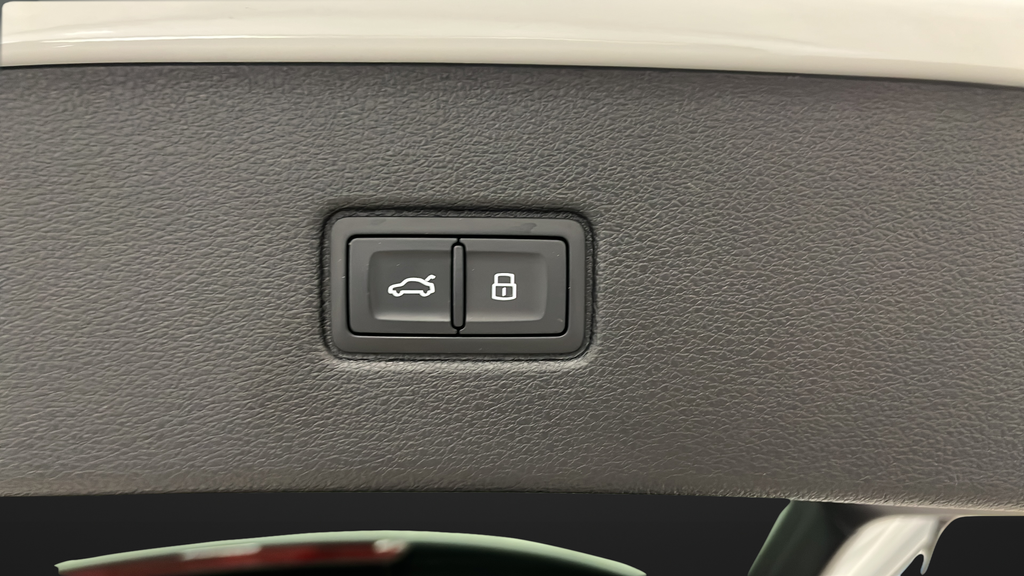 Used 2025 Glacier White Audi 55 Premium Plus image 30
