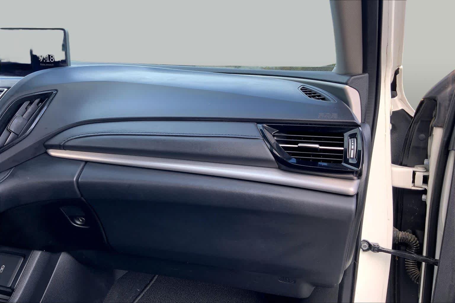 Used 2019 White Diamond Pearl Acura  image 18