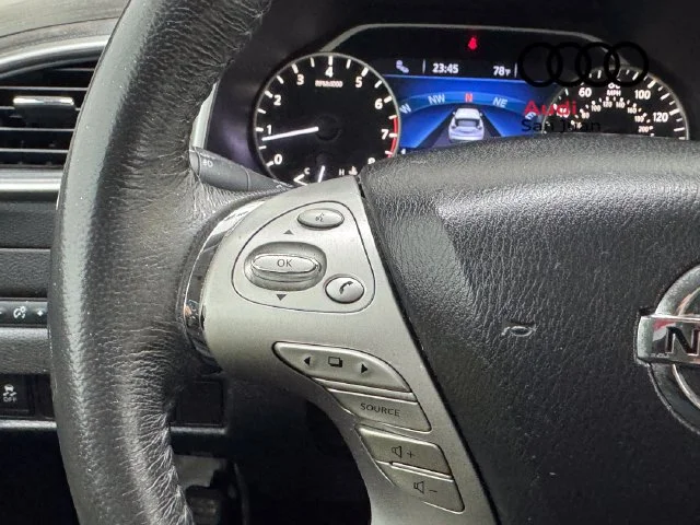 Used 2015 Gray Nissan SL image 24