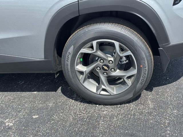 New 2026 Sterling Gray Metallic Chevrolet LT image 4