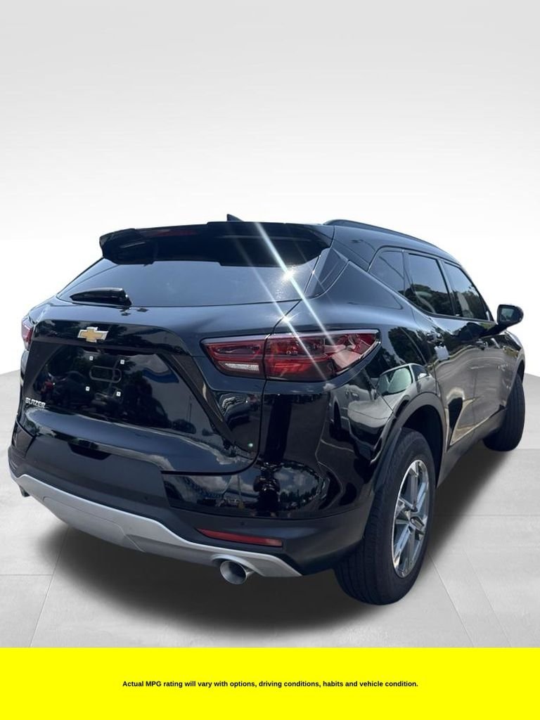 Used 2024 Black Chevrolet LT image 2