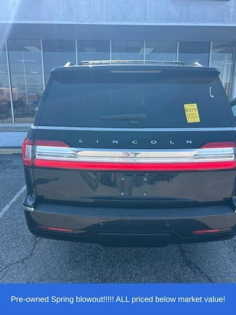 Used 2020 Black Lincoln Reserve image 7