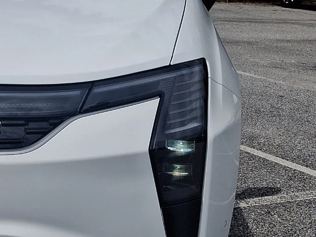 New 2027 White Chrysler Pinnacle image 8