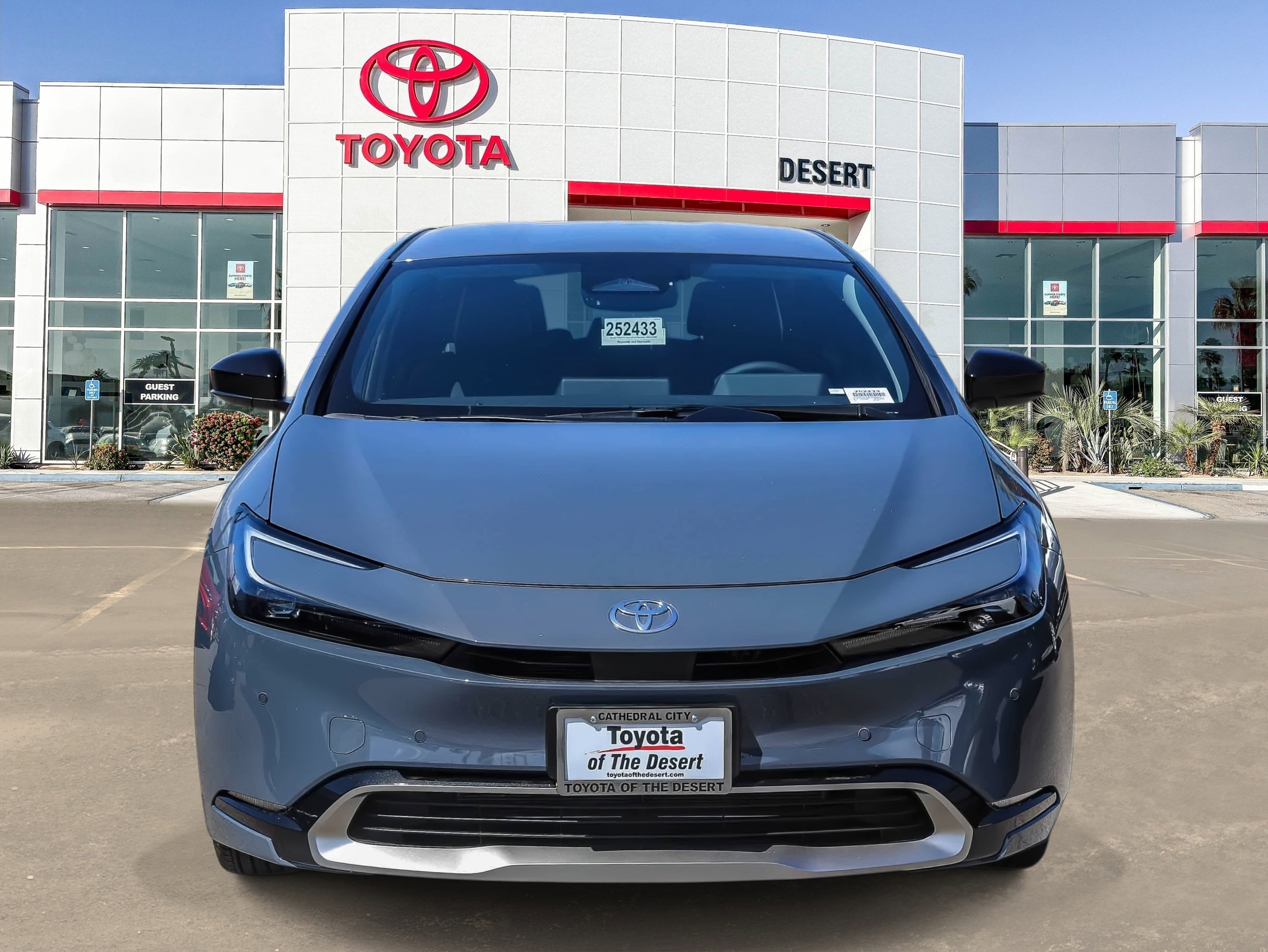 2026 Toyota Prius Plug-in Hybrid XSE - Photo 2