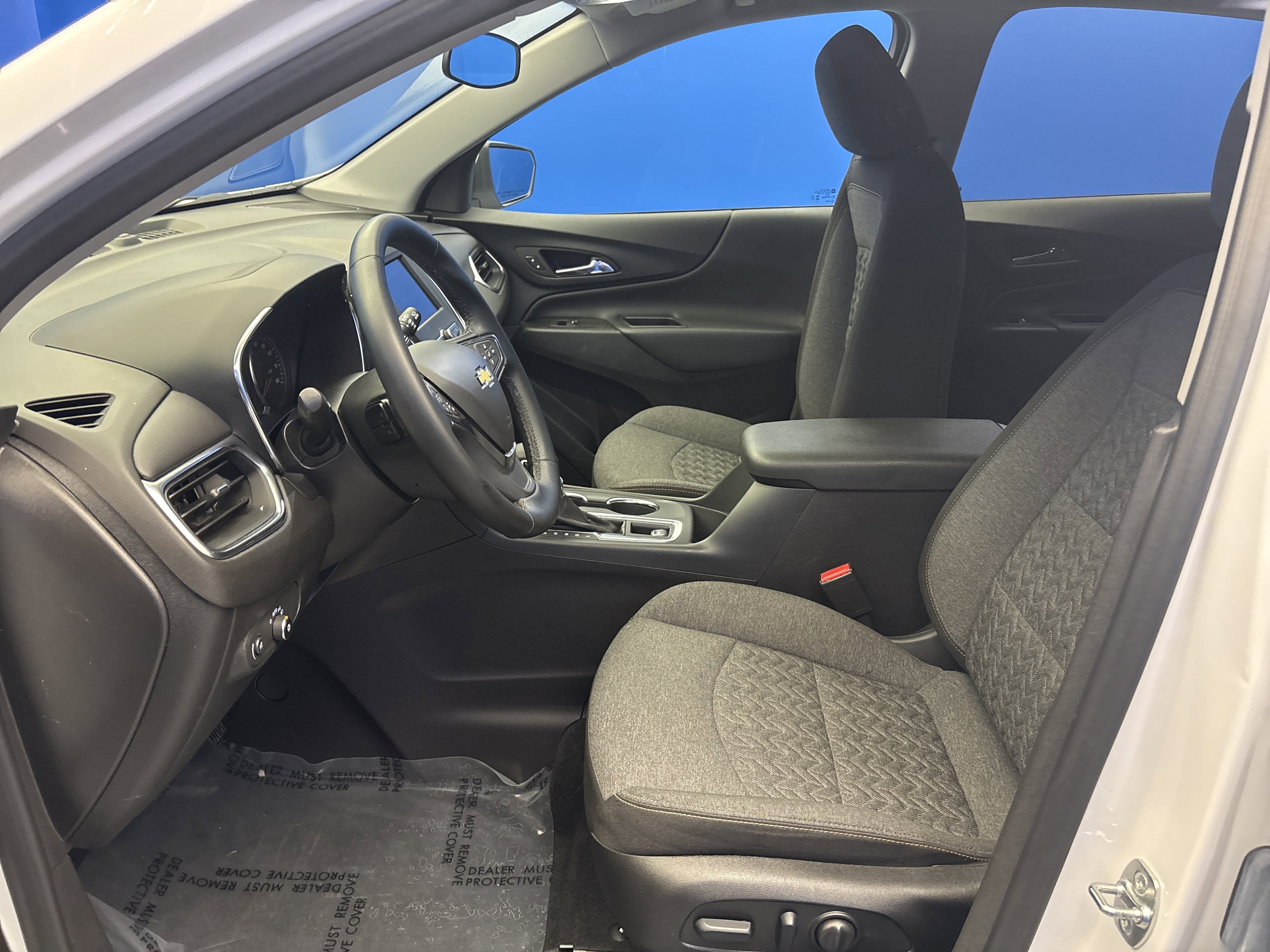 Used 2024 Summit White Chevrolet LT image 12