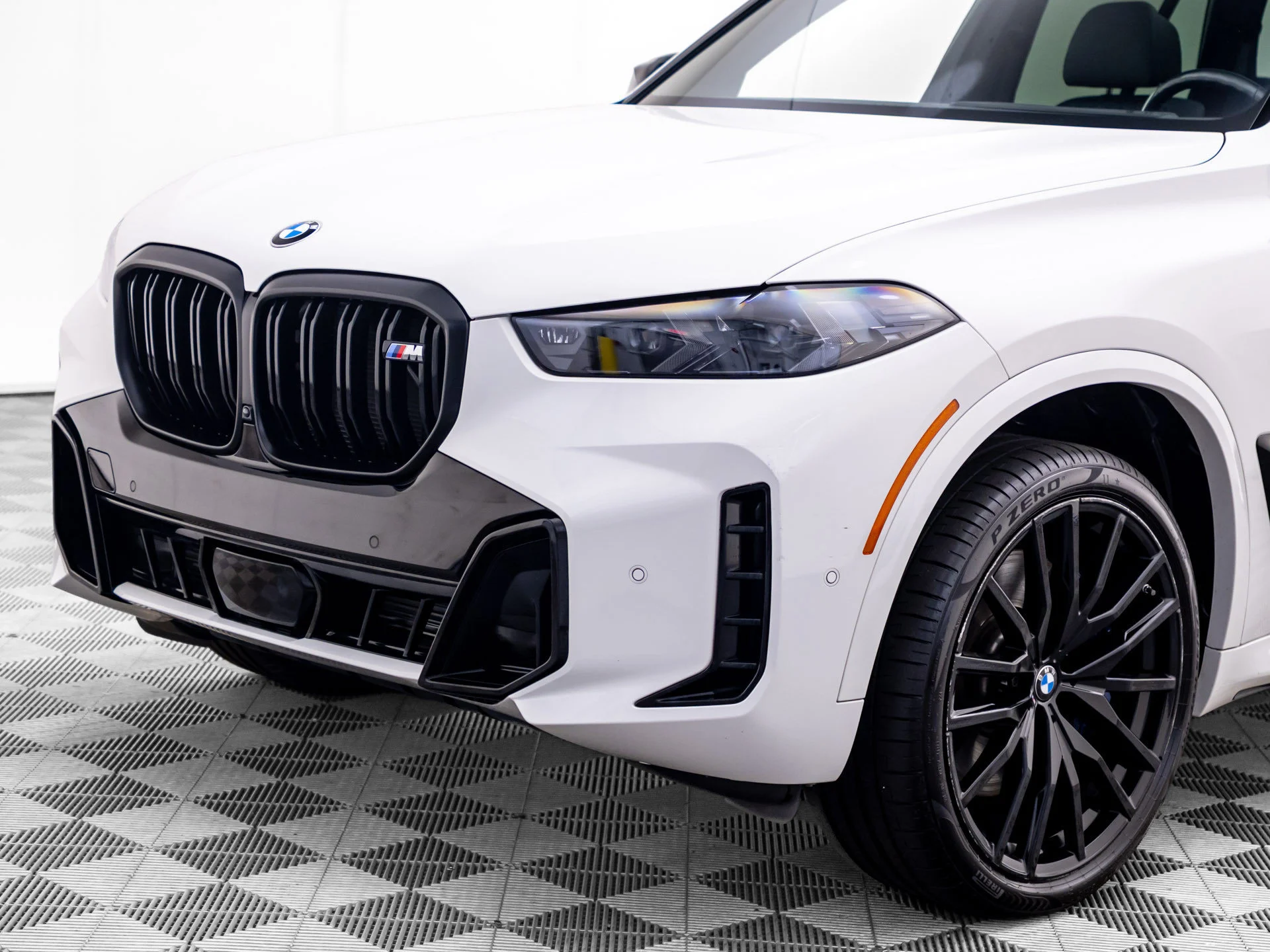 Certified Used 2024 White BMW M60i image 38