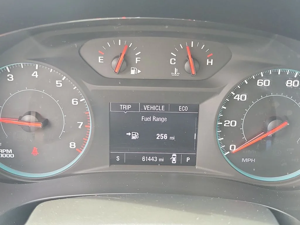 Used 2024 Gray Chevrolet LT image 31
