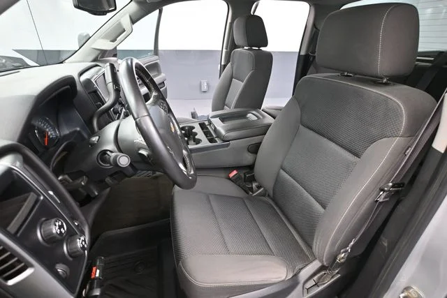 Used 2016 Silver Chevrolet LT image 22