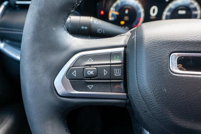Used 2023 White Jeep Limited image 25