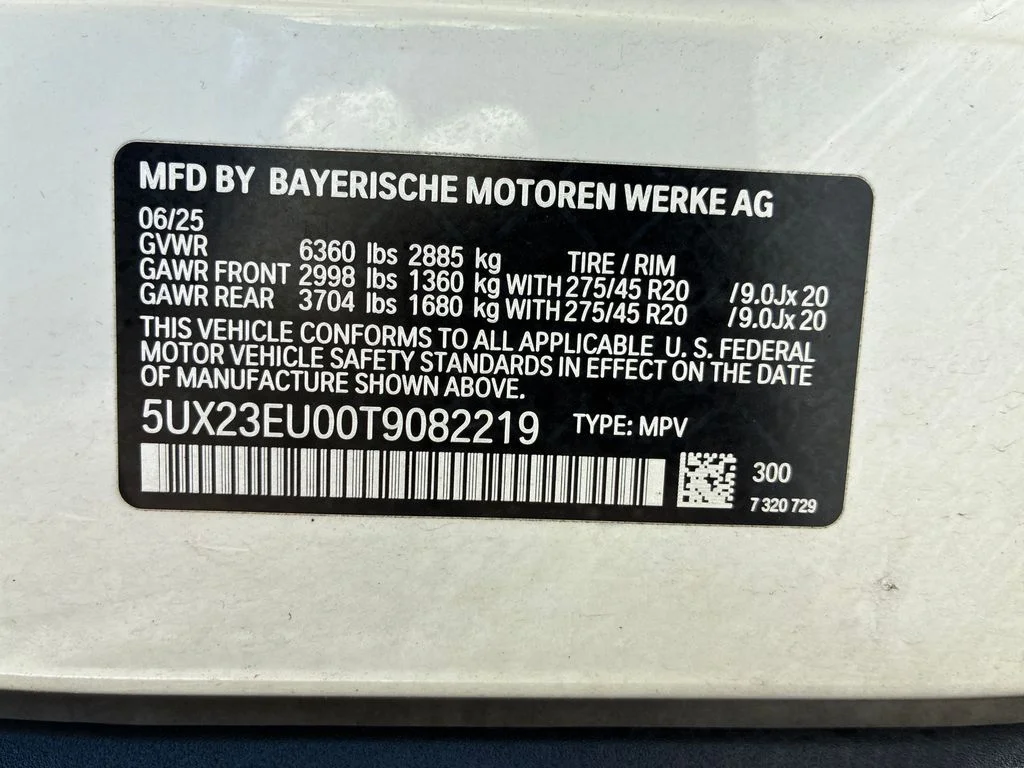 Used 2026 White BMW xDrive40i image 31