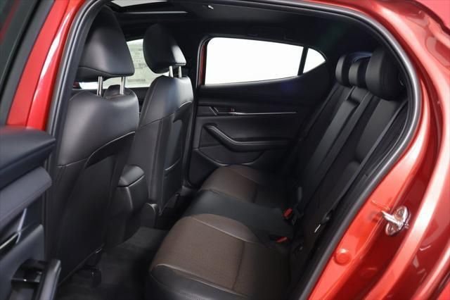 2026 Mazda Mazda3 Premium - Photo 6