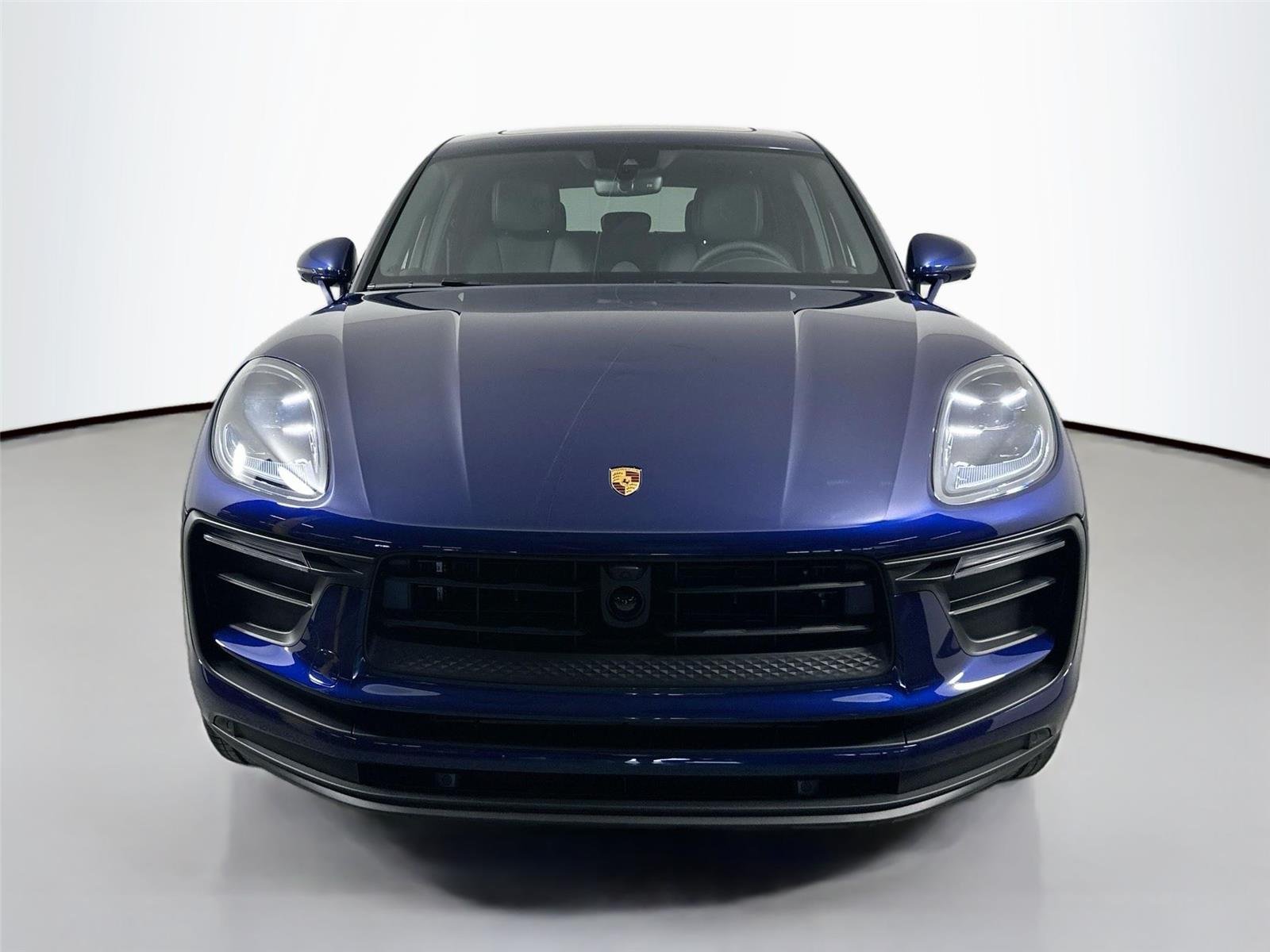 Certified Used 2025 Gentian Blue Metallic Porsche  image 10