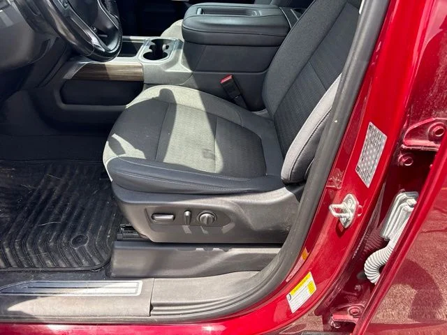 Used 2019 Red Chevrolet RST image 9