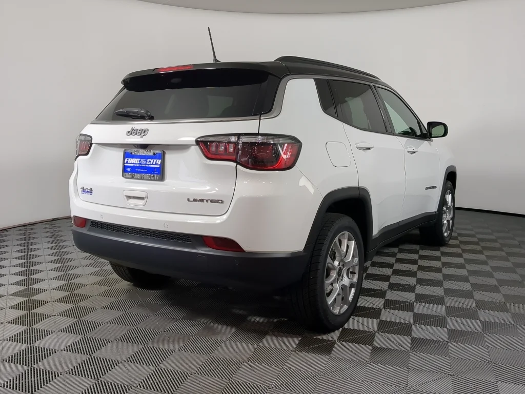 Used 2025 Bright White Clearcoat Jeep Limited image 10