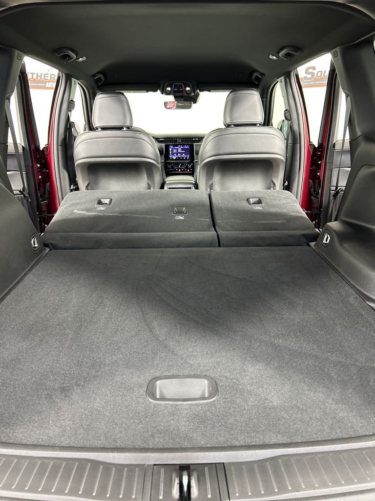 Used 2025 Red Jeep Altitude image 20
