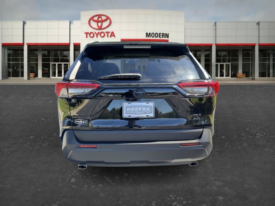 Used 2020 Midnight Black Metallic Toyota XLE image 6