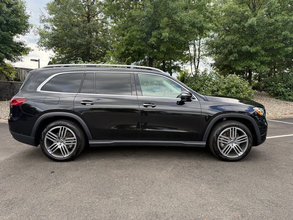 Certified Used 2024 Black Mercedes-Benz GLS 450 image 3