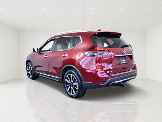 Certified Used 2020 Red Nissan SL image 4