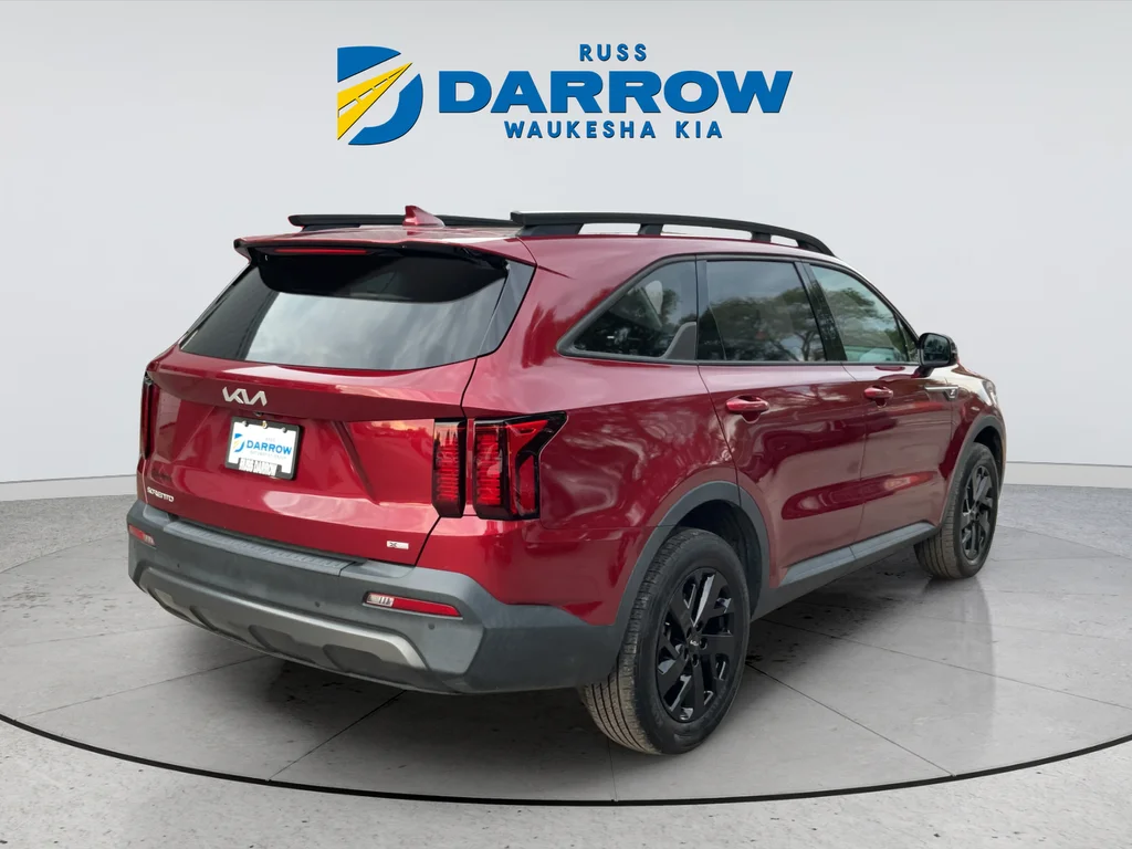 Used 2023 Red Kia X-Line S image 5