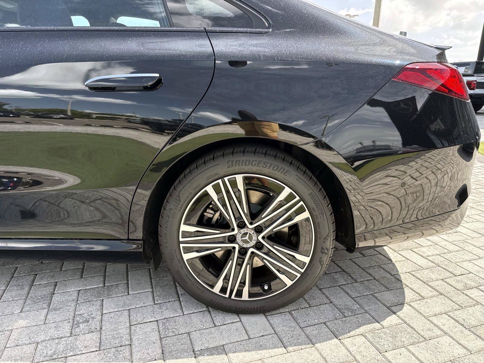 New 2027 Cosmos Black Mercedes-Benz 350 Electric 4MATIC® image 9