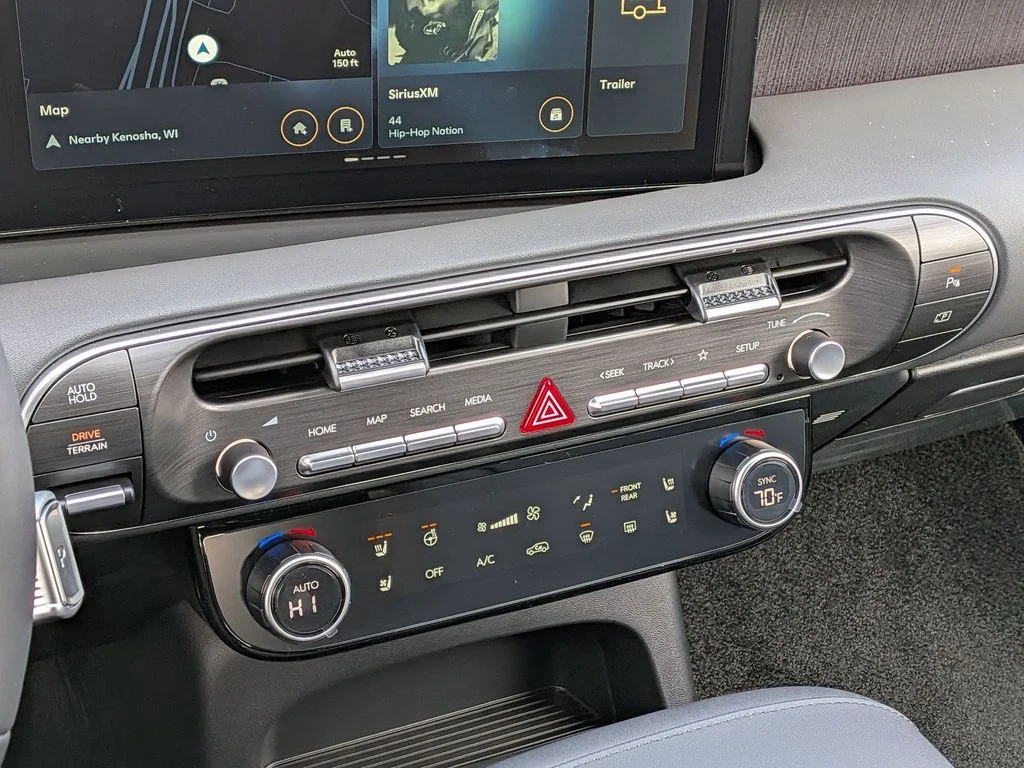 New 2026 Black Hyundai Limited image 21
