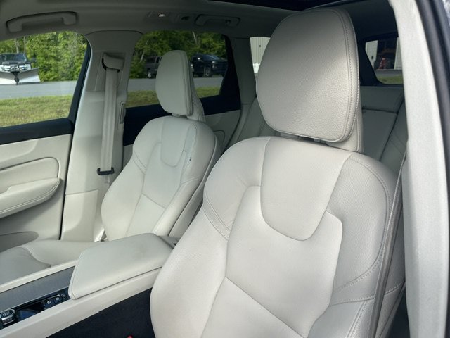 Used 2024 Black Volvo Plus Dark Theme image 8