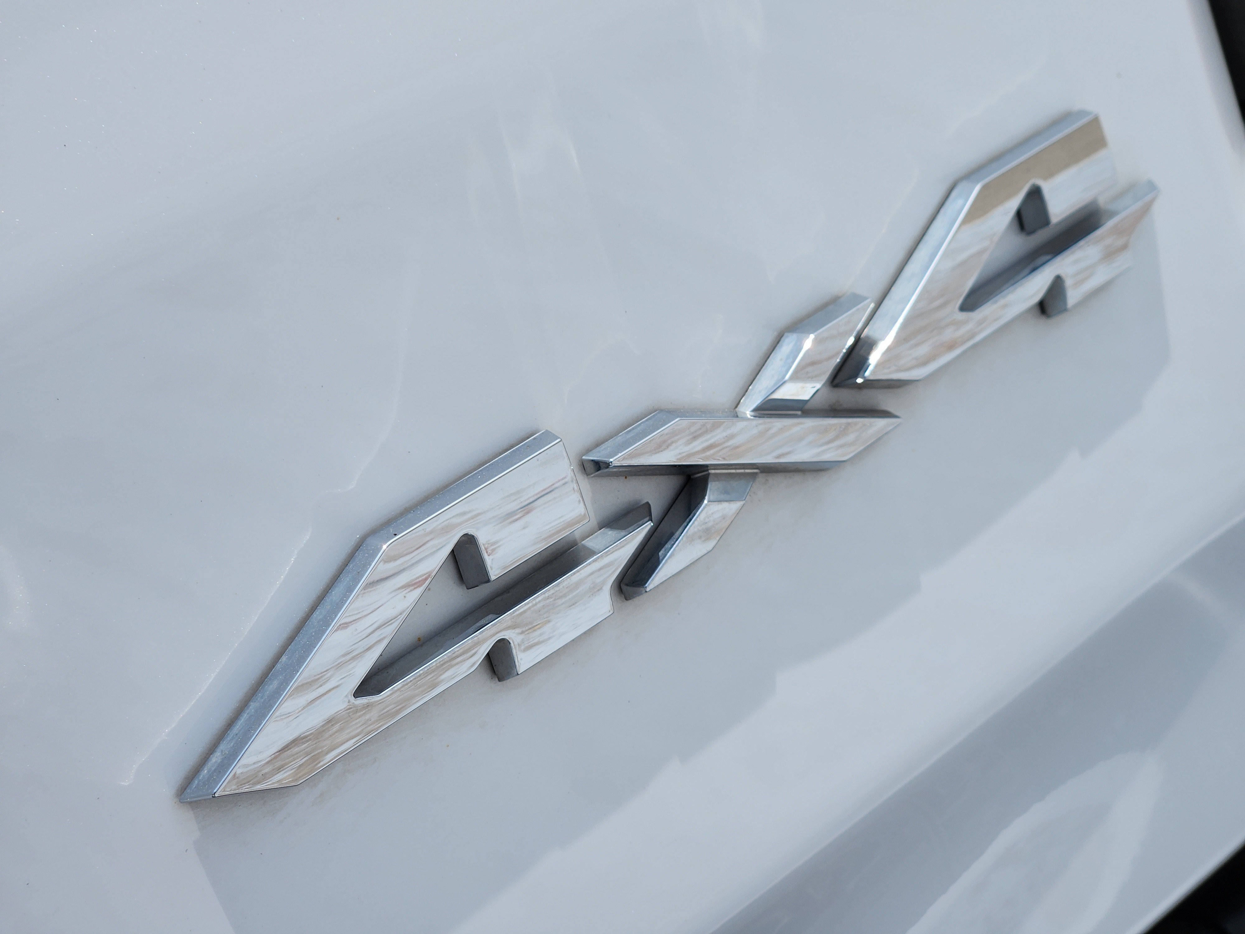 Used 2025 Ivory White Tri-Coat Pearlcoat Ram Tungsten image 14