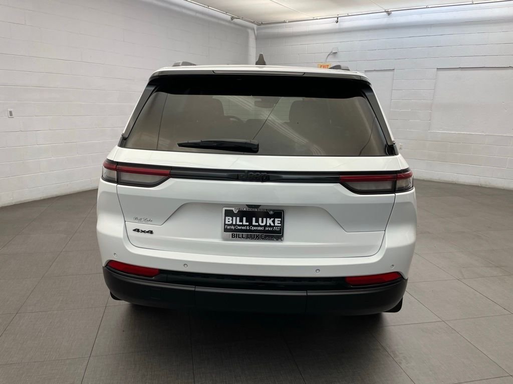 Certified Used 2023 White Jeep Altitude X image 6