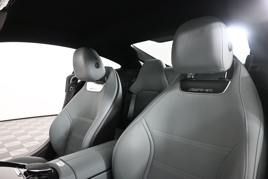 Certified Used 2025  Mercedes-Benz Base image 5