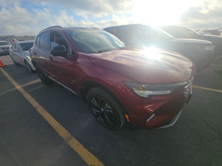 Used 2022  Buick Preferred image 3
