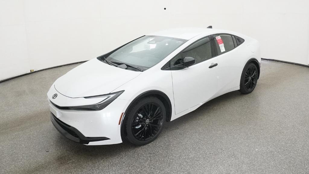 New 2026 Wind Chill Pearl Toyota Nightshade Edition image 32