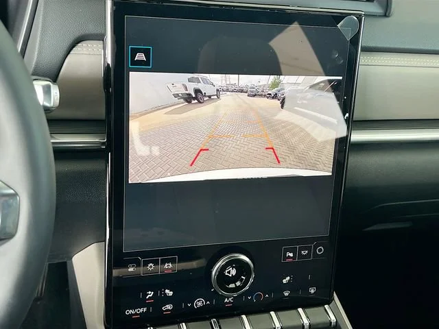 New 2026 Summit White GMC Elevation image 9