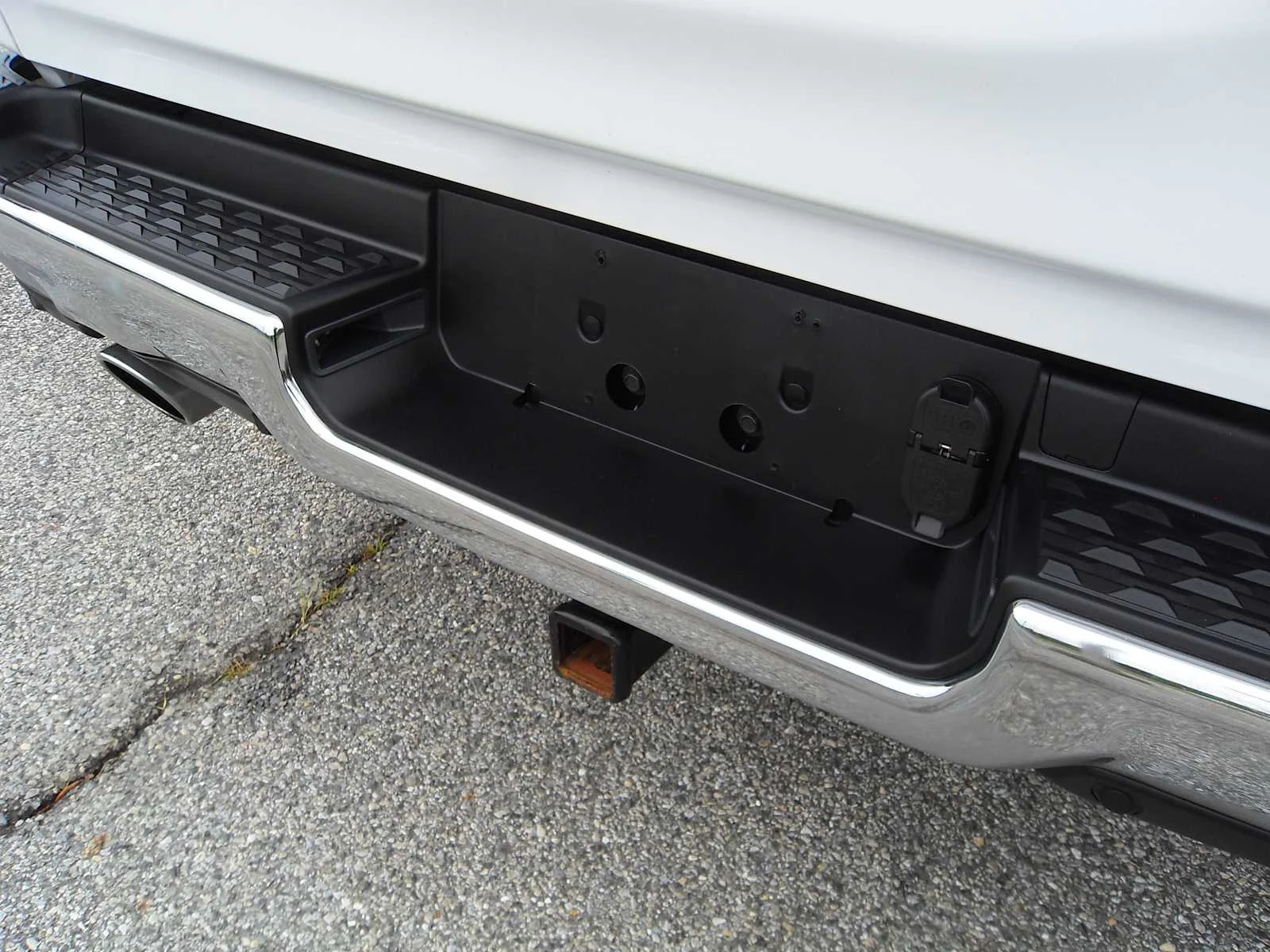 Used 2023 Bright White Clearcoat Ram Laramie image 12