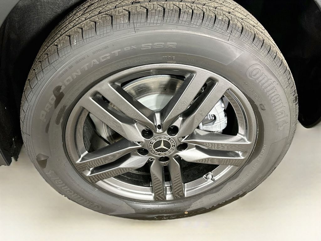 New 2026 Mountain Grey Metallic Mercedes-Benz GLA 250 image 29