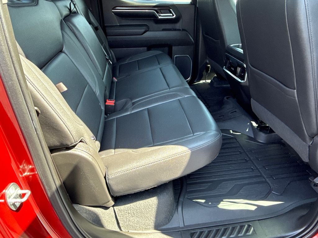 2023 GMC Sierra 1500 SLT - Photo 15