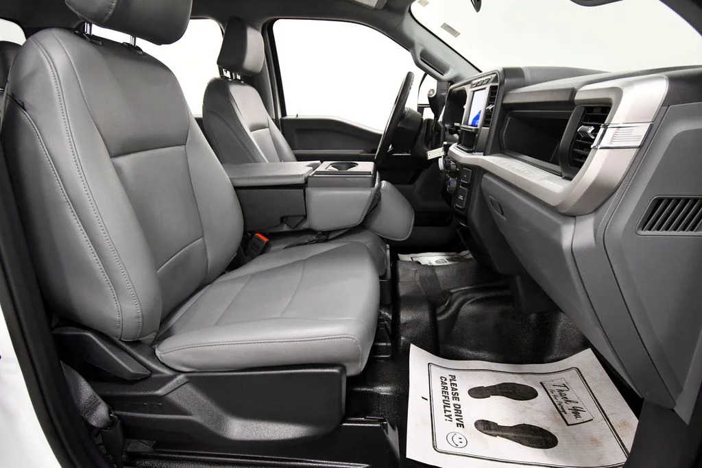 Used 2024 White Ford XL image 17