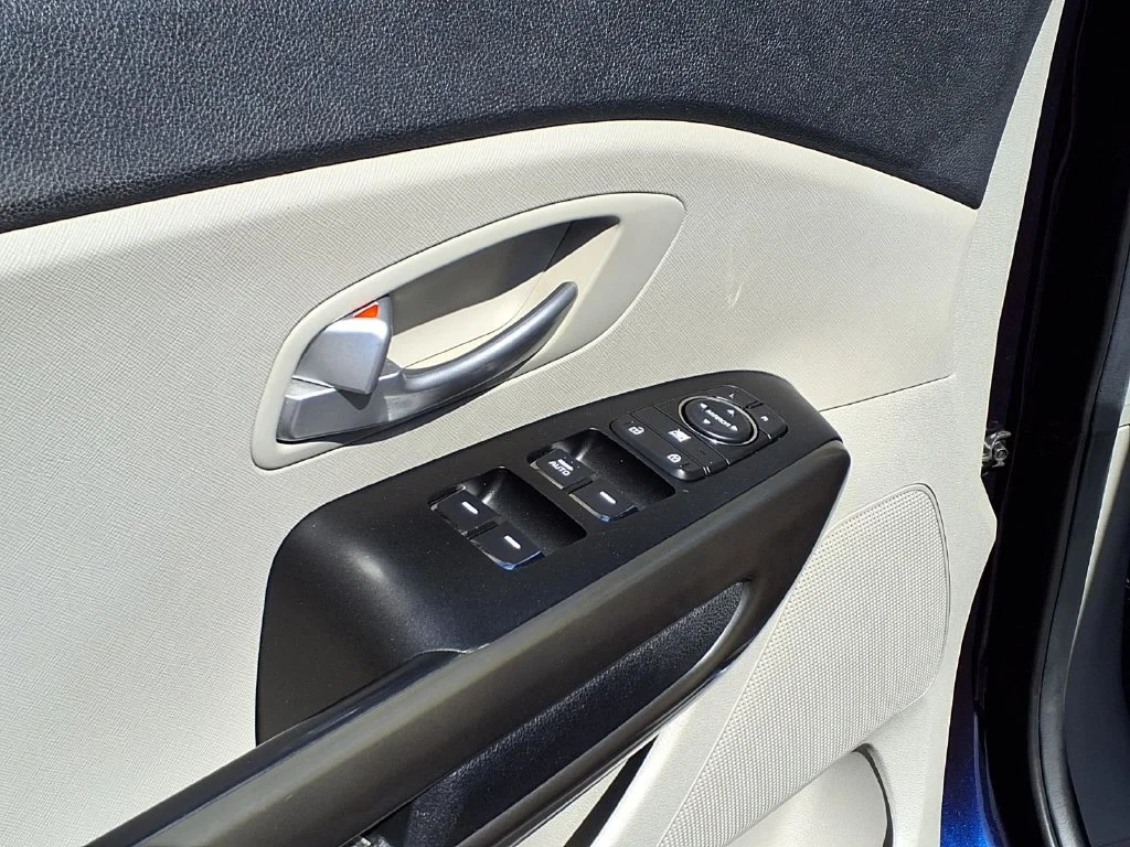 Certified Used 2019 Blue Kia EX image 16
