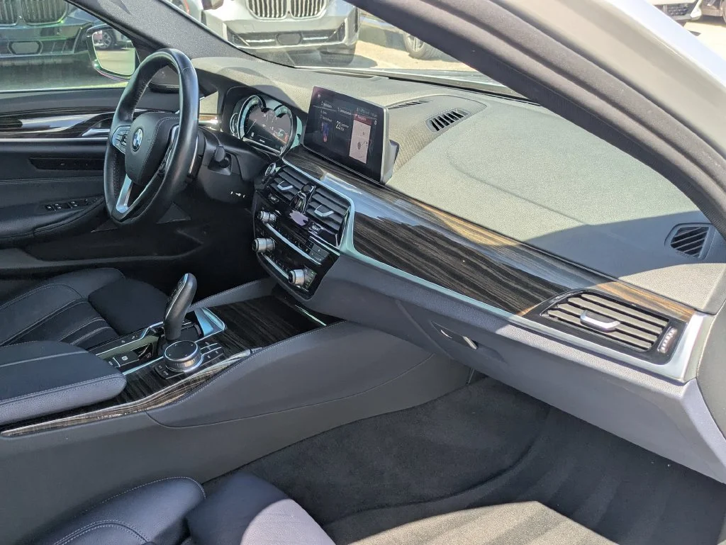 Used 2019 Silver BMW 530i image 25