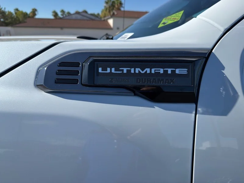 New 2026 Glacier White Tricoat GMC Denali Ultimate image 20