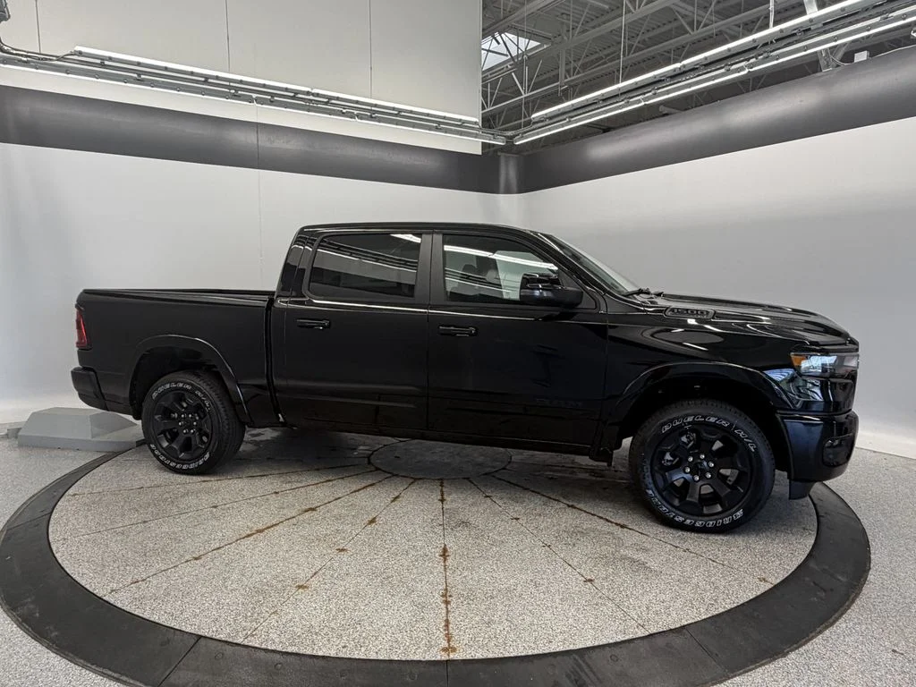 New 2026 Diamond Black Crystal Pearlcoat Ram Big Horn/Lone Star image 9