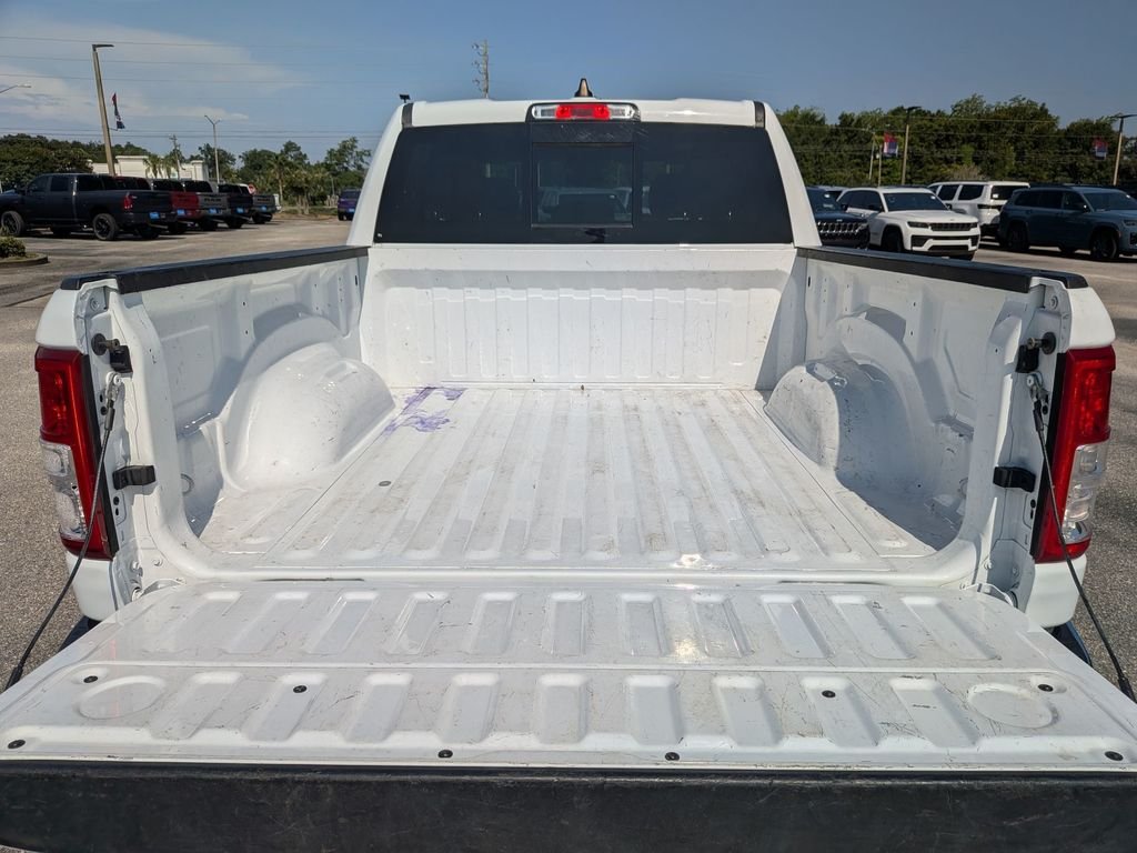 Used 2024 White Ram Big Horn/Lone Star image 32